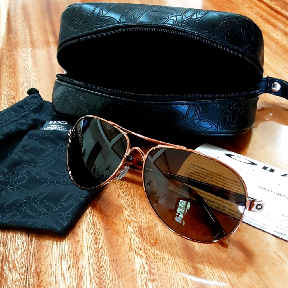 Womens Oakley Aviator Sunglasses